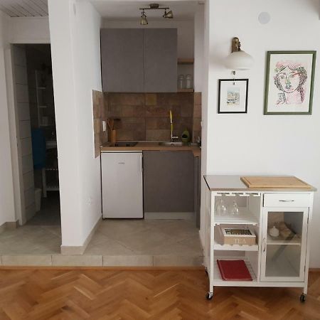 L&M Studio Apartman Apartment Пула Екстериор снимка